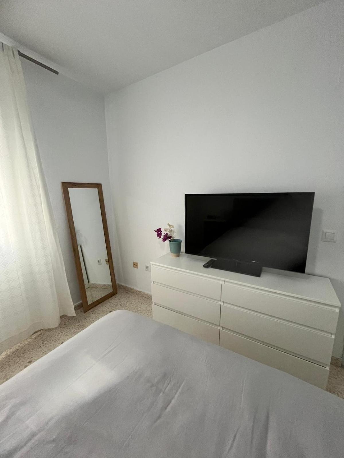 Apartamento Los Bateles - Frente A La Playa โกนิล เด ลาฟรอนเตรา ภายนอก รูปภาพ