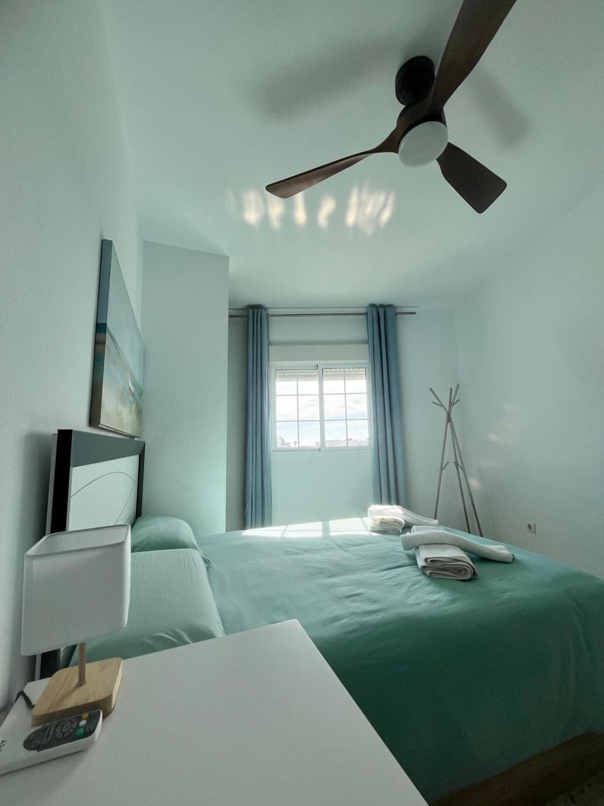 Apartamento Los Bateles - Frente A La Playa โกนิล เด ลาฟรอนเตรา ภายนอก รูปภาพ